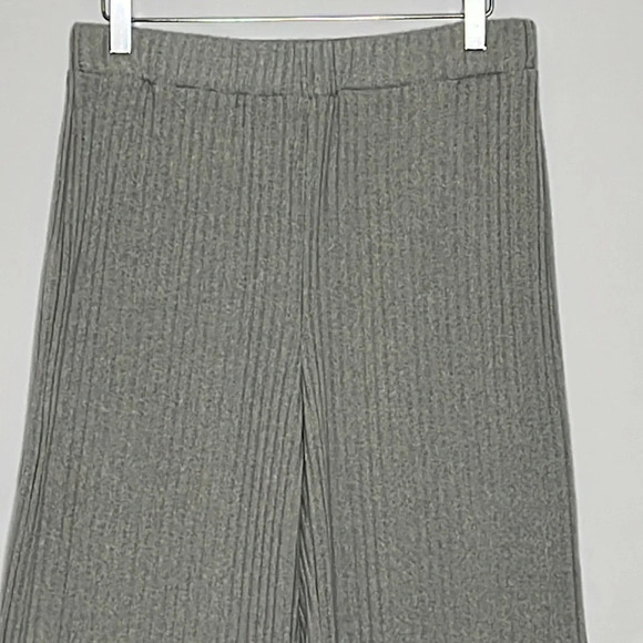 Vero Moda Blossom Rib Knit Leisure Pants in Grey - Size Large - Picture 4 of 8